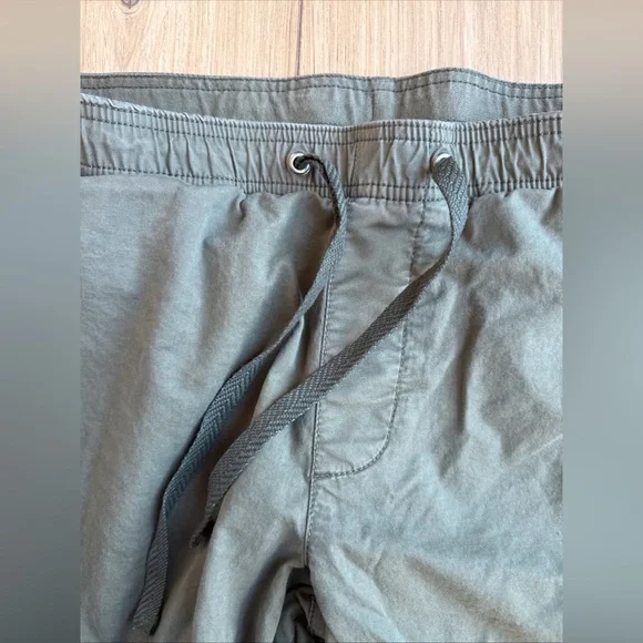 Gap Mens Size Large Olive Green Jogger Chino Pants 100% Cotton Preppy - Picture 5 of 9